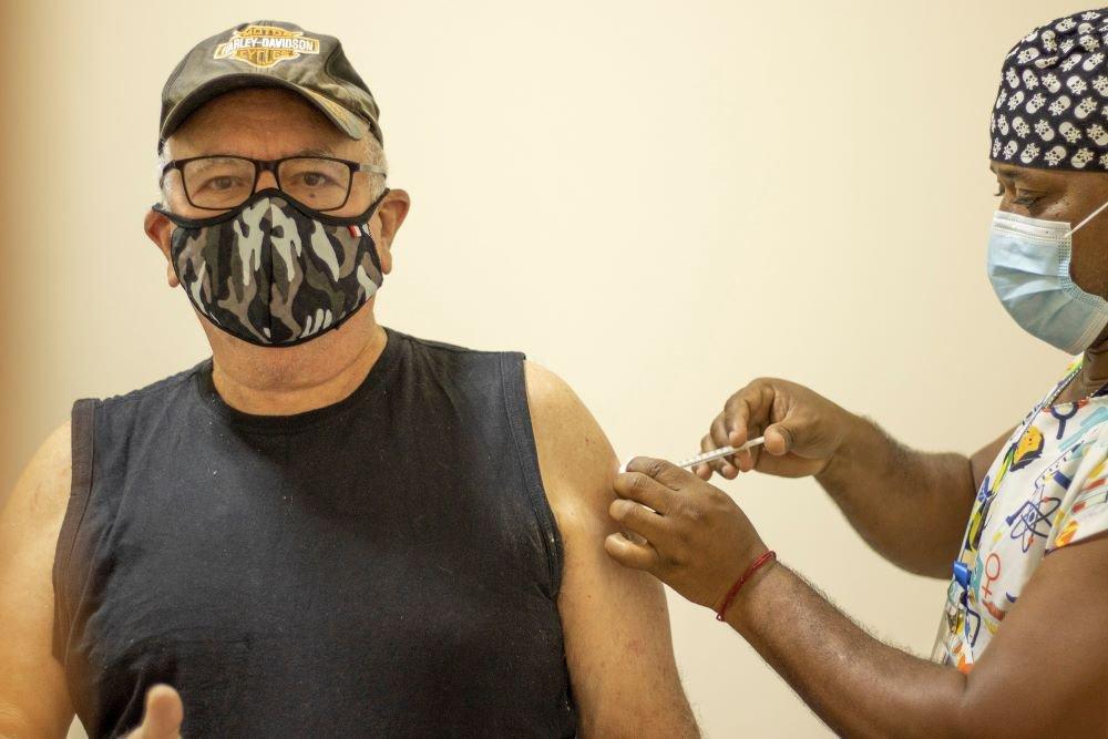 Prefeitura de Manaus convoca mais de 1 milhão de ‘atrasados’ para atualizar vacinação contra a Covid