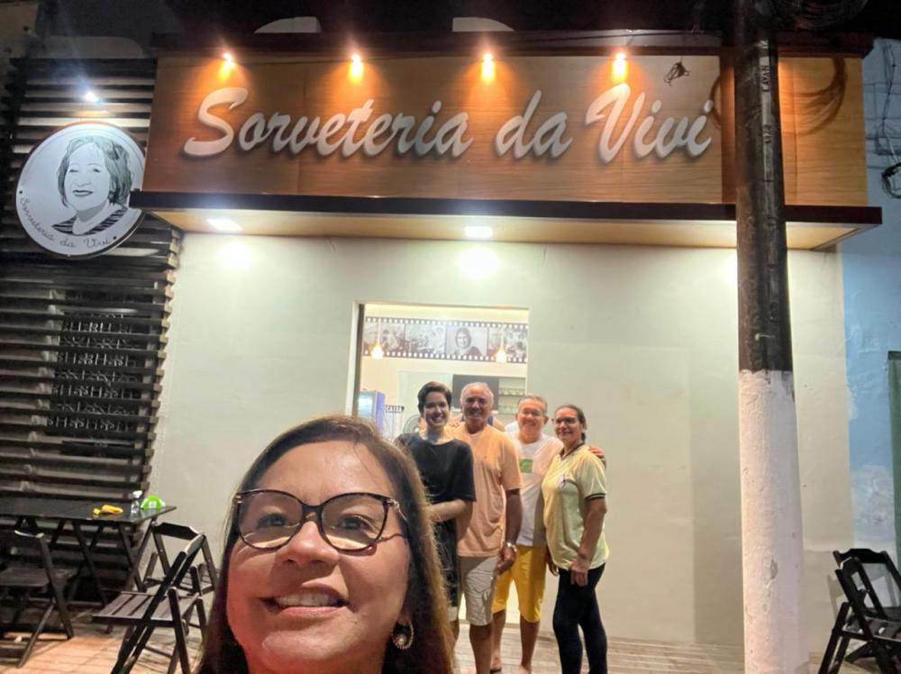 Receitas de dona Wilma Cardoso inspiram o projeto da “Sorveteria da Vivi” inaugurada em Parintins 