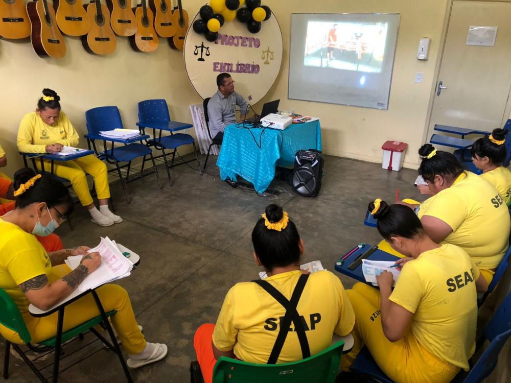 Cursos profissionalizantes qualificam 40 internas do Centro de Detenção Feminino