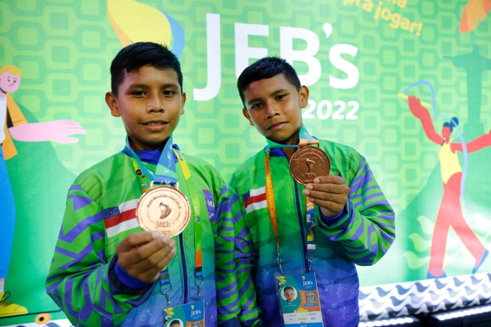 De Boa Vista do Ramos, gêmeos conquistam bronze nos Jogos Escolares Brasileiros