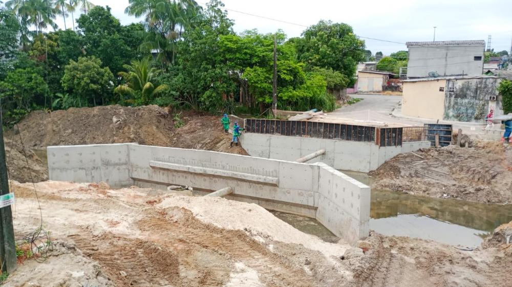 Governo do Estado inicia 50 obras do programa +Pontes em 16 bairros de Manaus