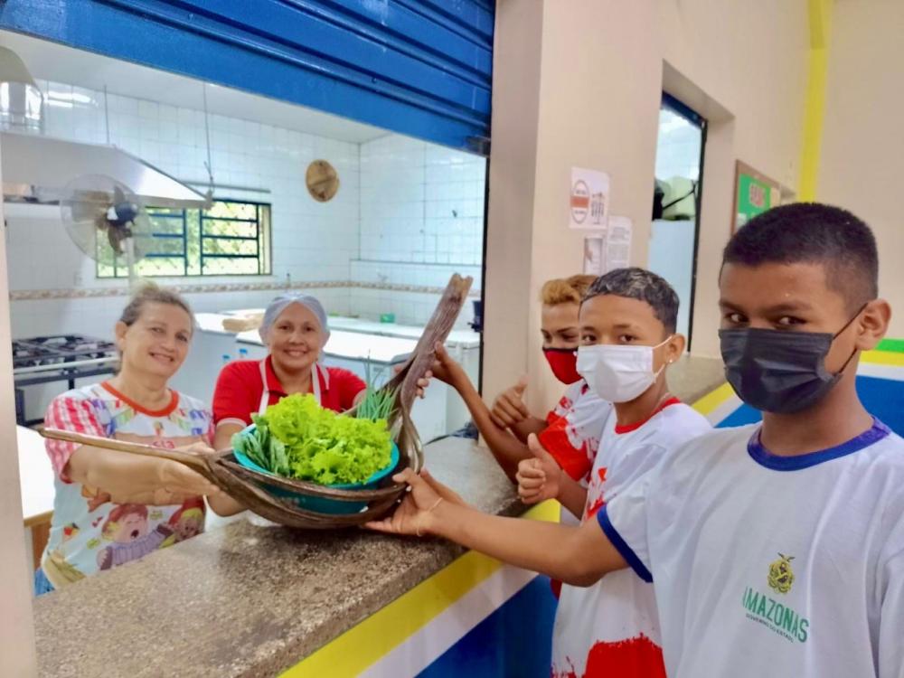 Escola em Parintins une saberes tradicionais e agricultura familiar em práticas educacionais