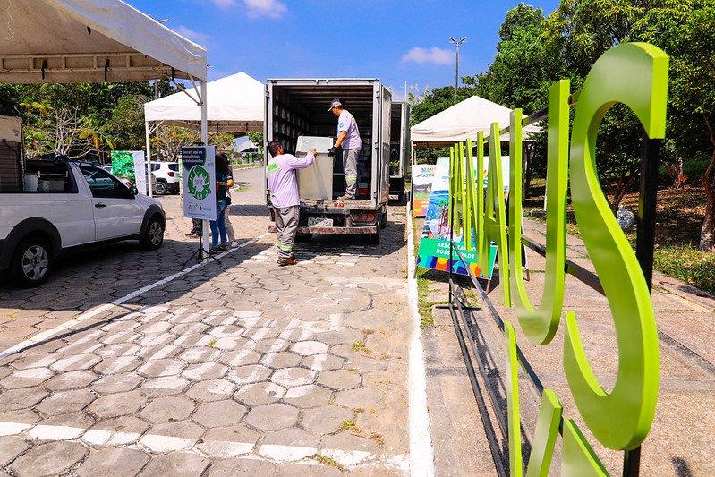 Prefeitura de Manaus coleta duas toneladas de eletroeletrônicos e eletrodomésticos em ação ambiental 