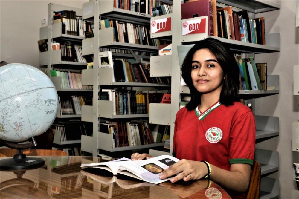 Programa Jovens Embaixadores: aluna da rede estadual é selecionada para conhecer a capital norte-americana