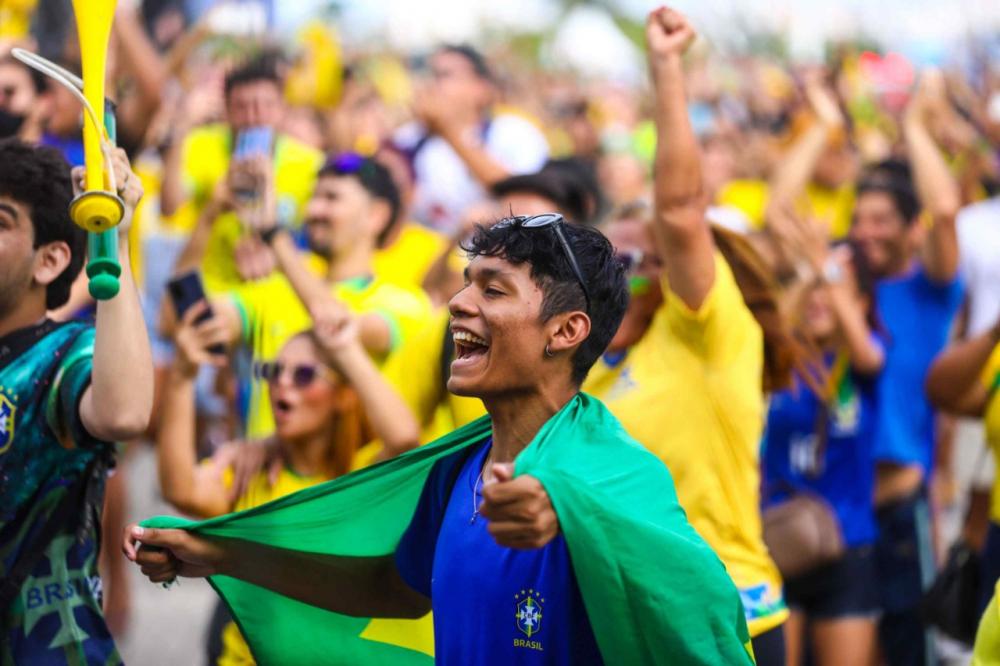 Com vitória da Seleção Brasileira, torcedores fazem festa no ‘Copa na Arena’