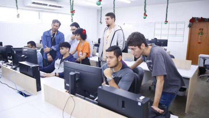 Prefeitura de Manaus injeta mais de R$ 218 milhões na economia local com o pagamento da segunda parcela do 13°, salário