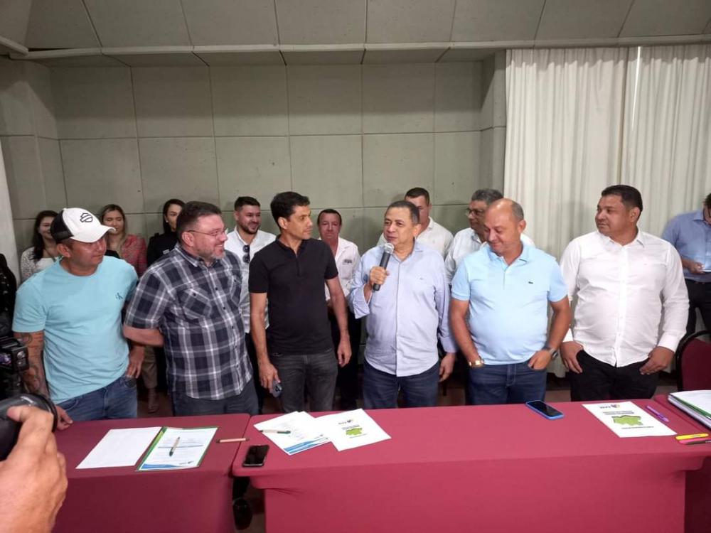 Anderson Sousa é aclamado presidente da Associação Amazonense de Municípios