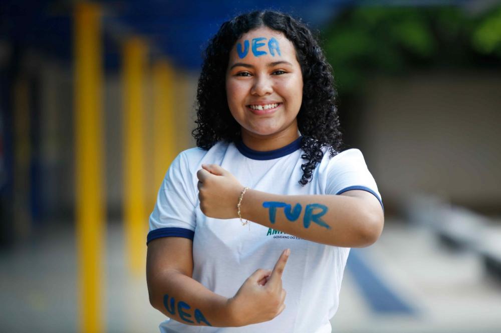 Escolas estaduais das zonas norte e centro-oeste se destacam com maior número de aprovados no vestibular da UEA
