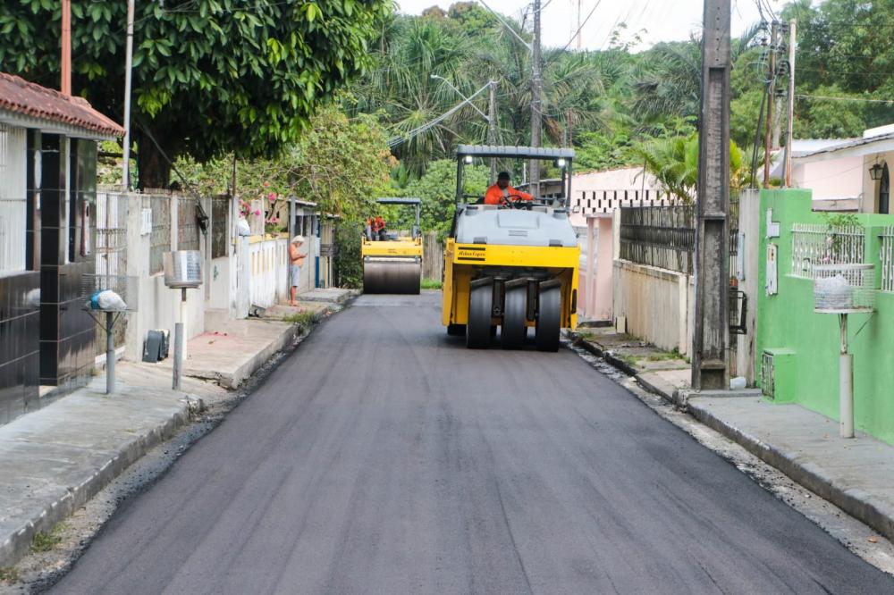 ‘Asfalta Manaus’ avança na zona Centro-Oeste e entrega mais de 200 vias recapeadas
