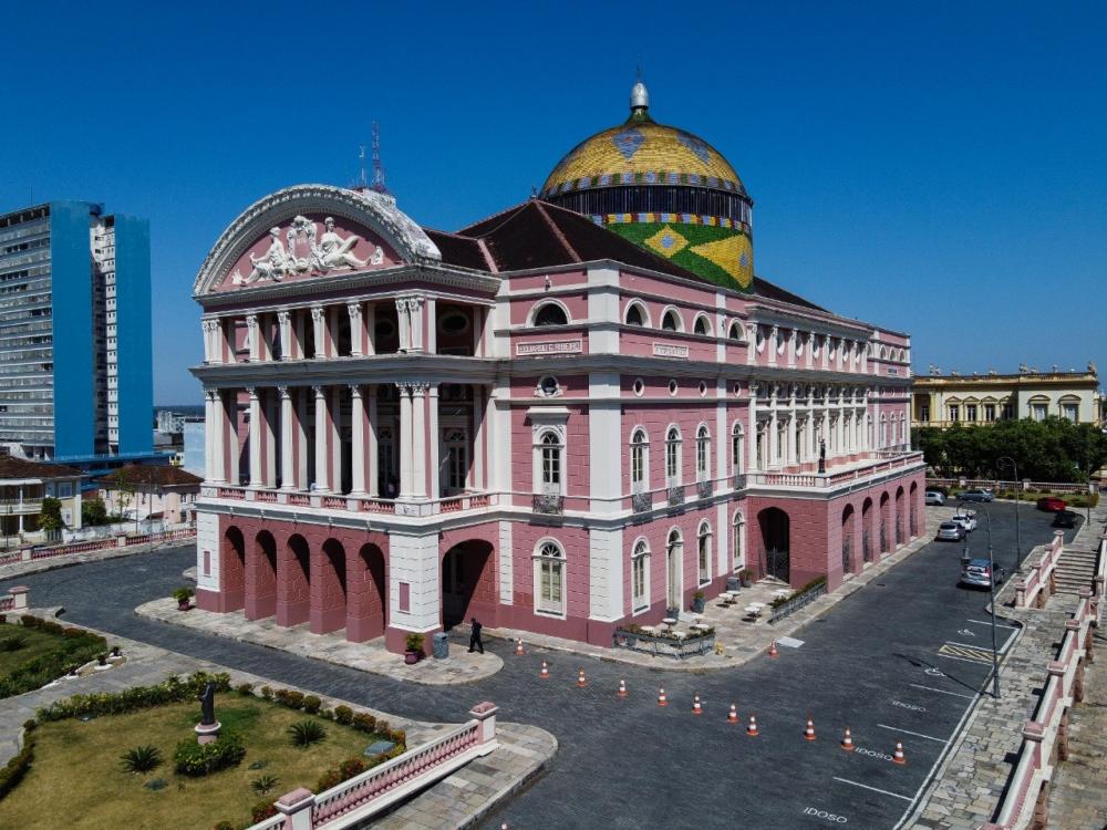 Teatro Amazonas é considerado o monumento mais bonito do Brasil, segundo pesquisa on-line internacional 