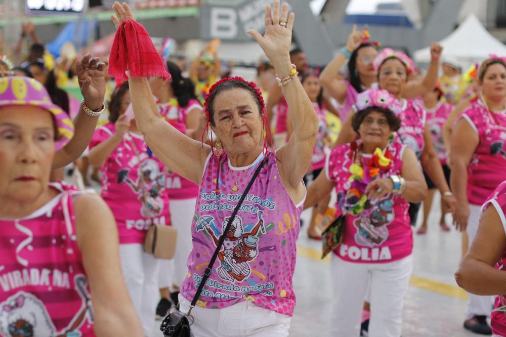 Desfile de Idosos e Espaço Acessível marcam ações da Sejusc no Carnaval na Floresta
