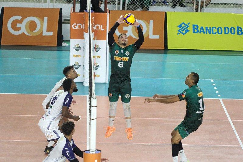 Torcida apoia, mas Manaus Vôlei / Tec Toy é superado jogando no Bergão