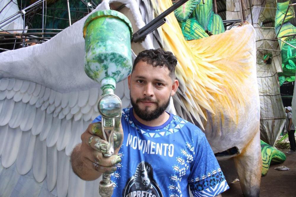 Após sucesso no Carnaval do Rio, artista Alex Salvador quer surpresas e novidades no Festival de Parintins