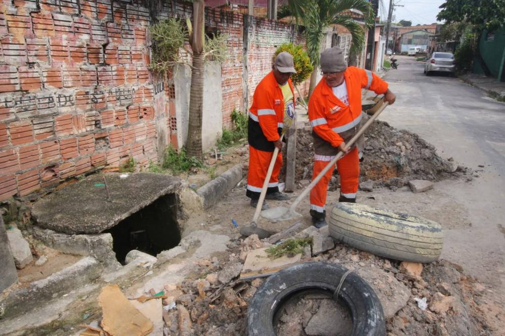 Prefeitura de Manaus realiza ações preventivas para evitar alagamentos na zona Leste da capital