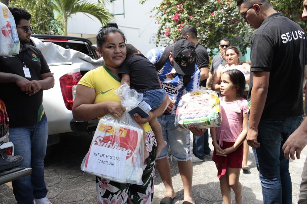 UGPE entrega cestas básicas para moradores da comunidade da Sharp
