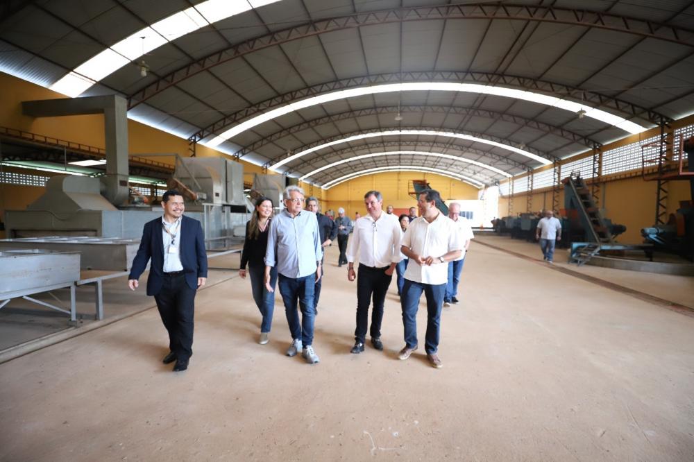 Governo do Estado apoia reestruturação da cadeia produtiva da borracha no Amazonas