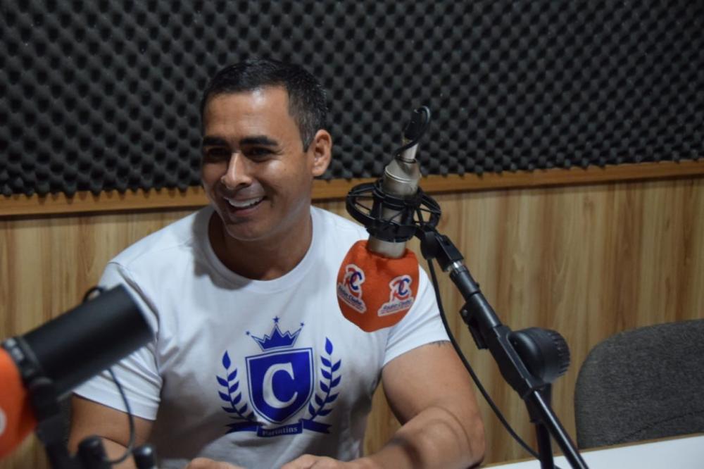 “Hoje o momento é de pensar num boi campeão”, declara Rossy Amoedo em programa de rádio 