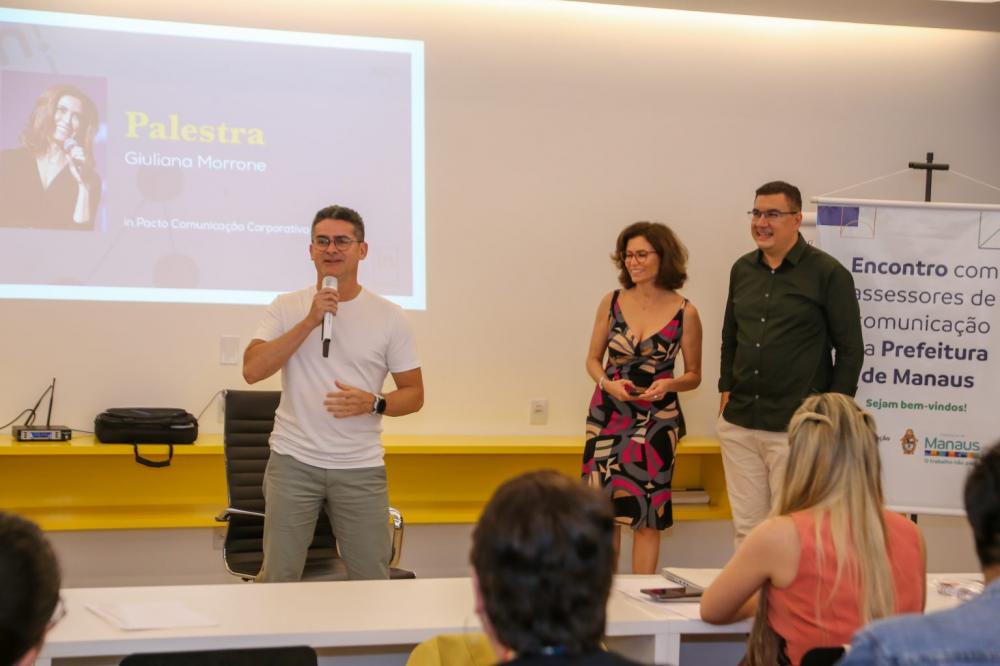 Palestra da jornalista Giuliana Morrone encerra encontro com assessores da Prefeitura de Manaus
