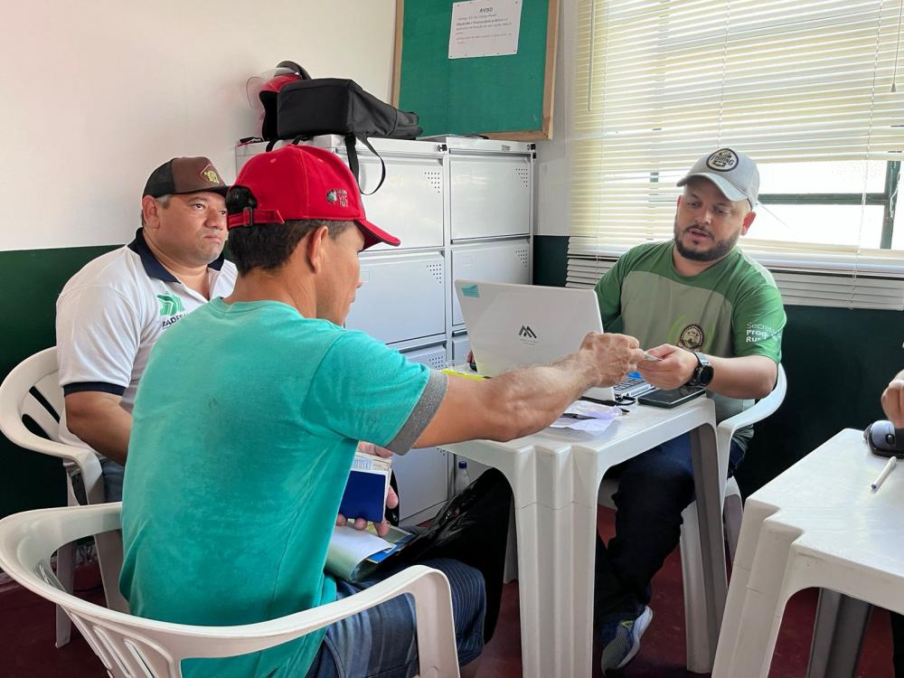 Em Parintins, Idam viabiliza financiamento de R$ 1,3 milhão para pequenos produtores 