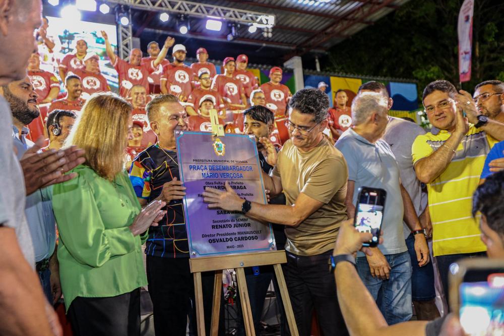 Após nove anos, praça do Dom Pedro é entregue totalmente revitalizada pela prefeitura