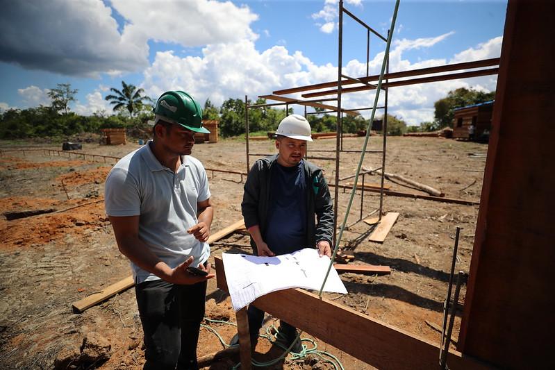 Governo do Amazonas avança com obras da primeira Escola da Floresta na Reserva de Desenvolvimento Sustentável do Uatumã