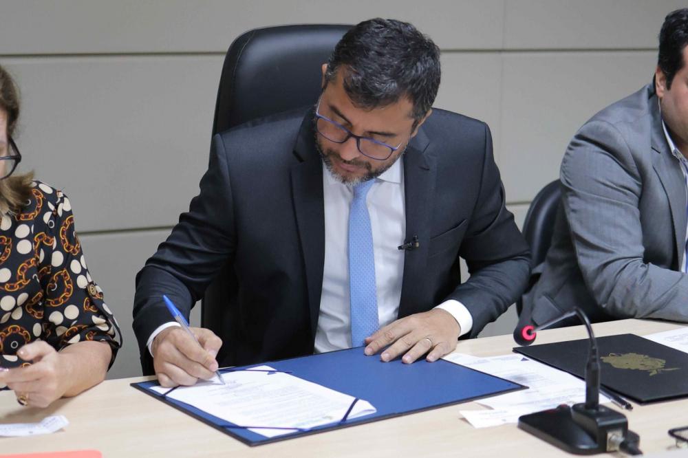 Governador Wilson Lima firma parceria com TJAM para avanço da regularização fundiária no estado