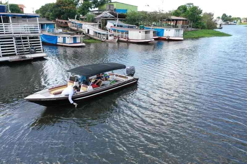 Governo do Amazonas inicia monitoramento das águas de mananciais em Parintins