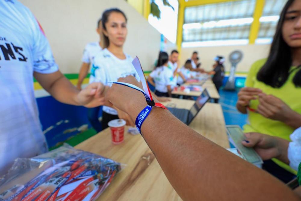 Parintins 2023: Troca de pulseiras para Festa dos Visitantes iniciou nesta terça-feira (27/06)