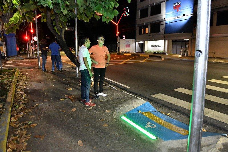 Manaus ganha sistema de iluminação semafórico com maior visibilidade a condutores e pedestres 