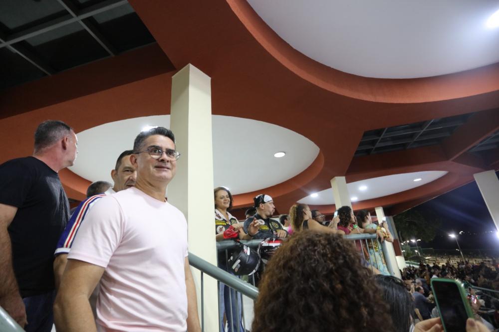    David Almeida prestigia show de Toni Garrido na Casa de Praia Zezinho Corrêa