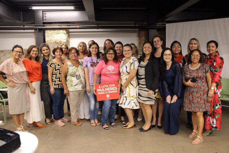 Novas conselheiras municipais dos Direitos da Mulher em Manaus tomam posse