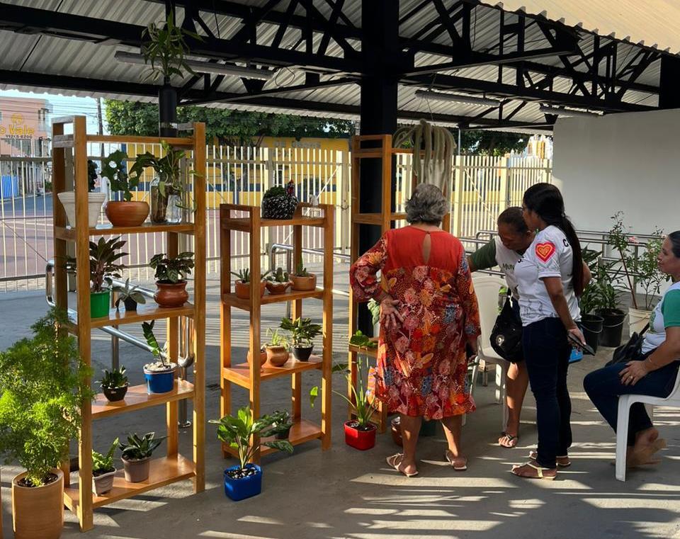 Em Parintins, Feira de Economia Criativa do Liceu recebe artistas locais no palco do Mirante do Bumbódromo