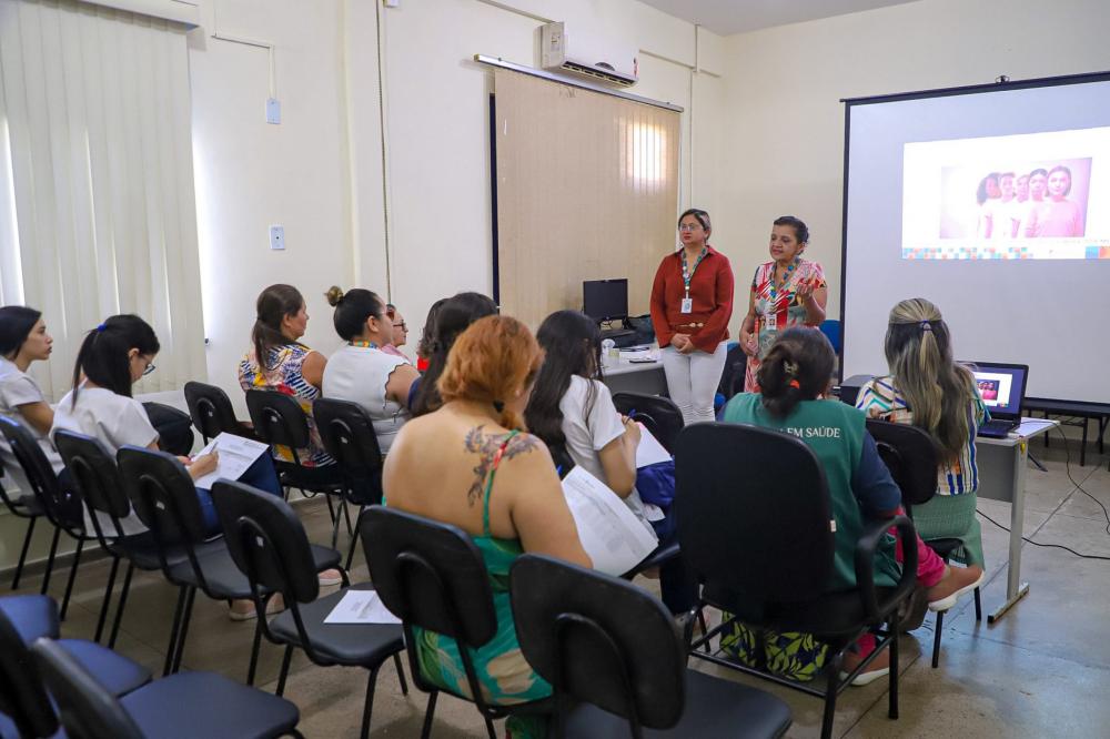 Prefeitura qualifica profissionais de saúde do Disa Rural em coleta do exame preventivo