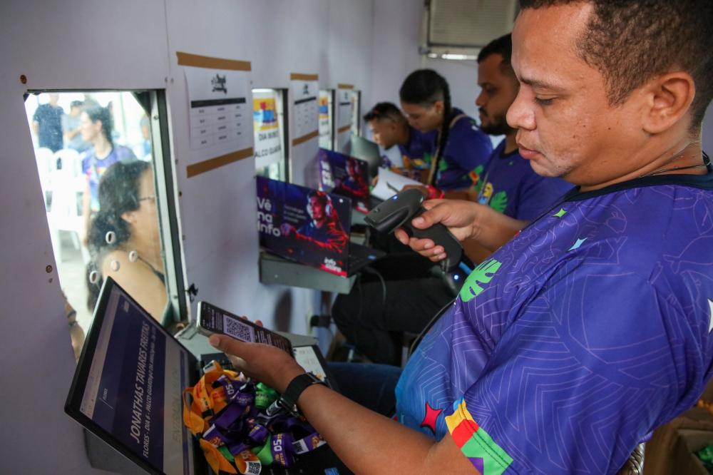 Prefeitura inicia a retirada do segundo lote de pulseiras do ‘#SouManaus 2023’