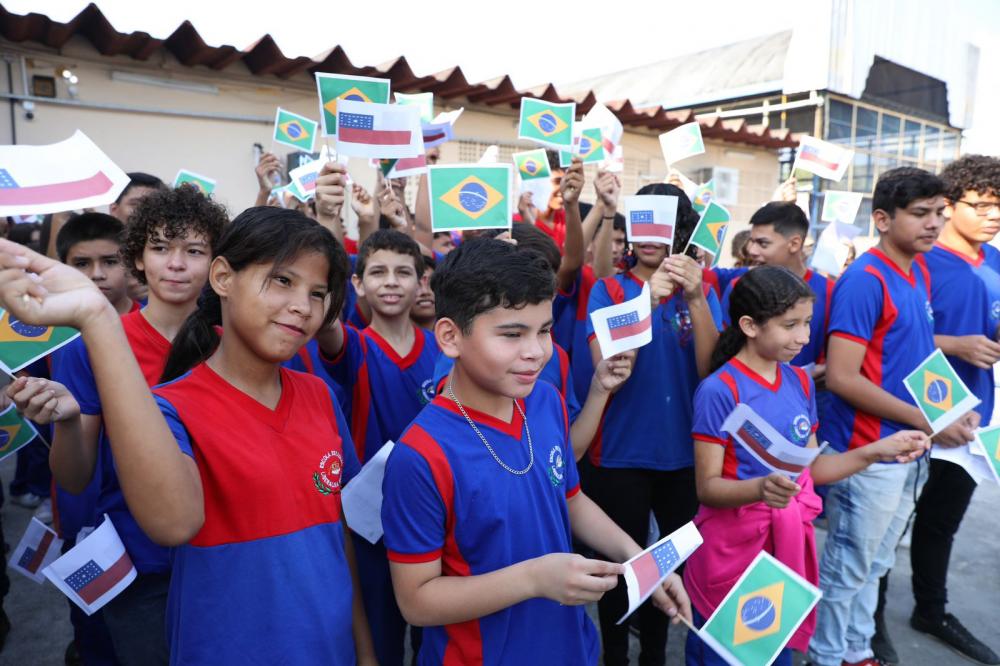 Momento cívico e apresentações culturais marcam o 5 de Setembro nas escolas da rede estadual de ensino