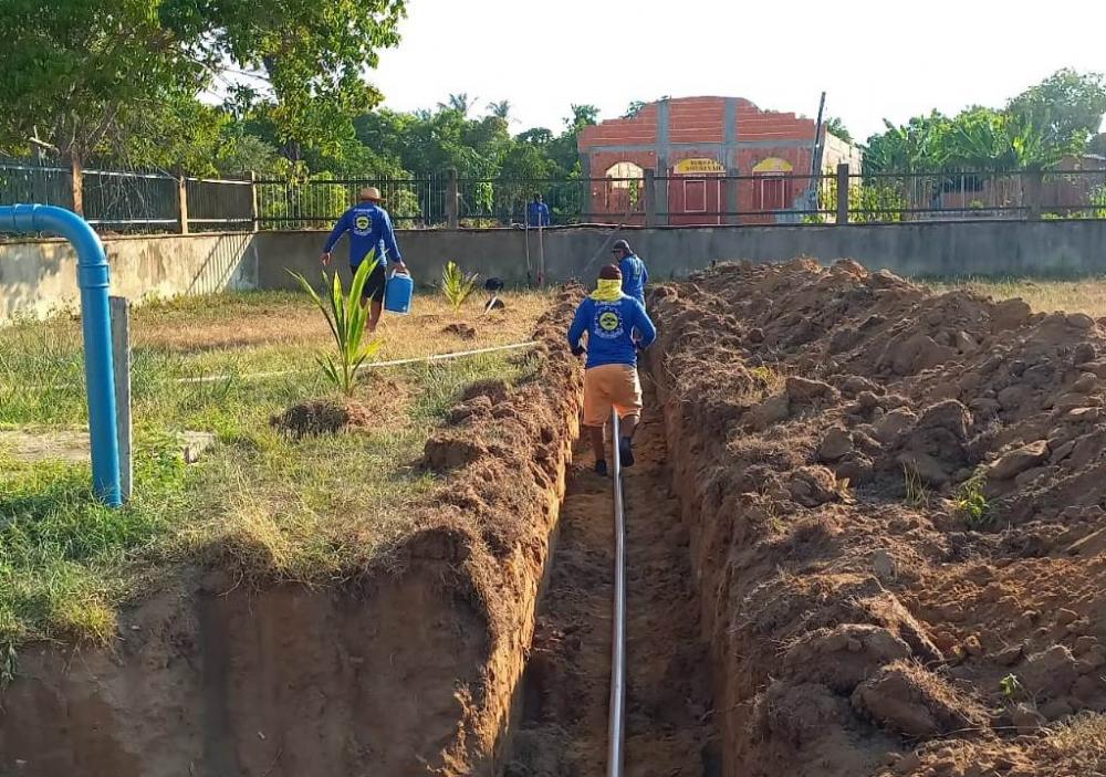 Prefeitura de Parintins e SAAE expandem 400 metros de rede de água no loteamento Tonzinho Saunier