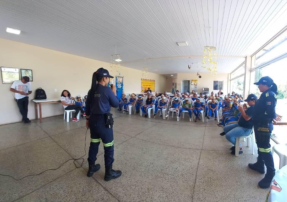 EMTT segue com palestras nas escolas em alusão a Semana no Trânsito 