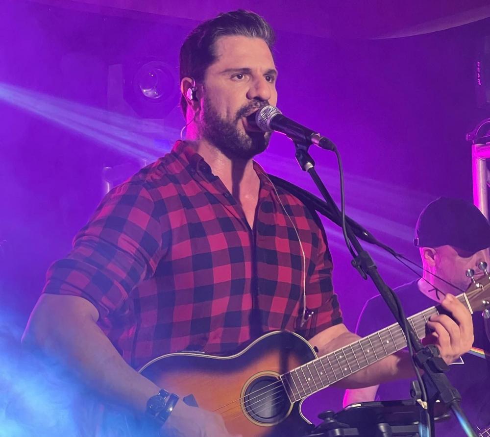 Cantor Marcelo Rakar é mais uma atração nacional confirmada para o aniversário de Parintins
