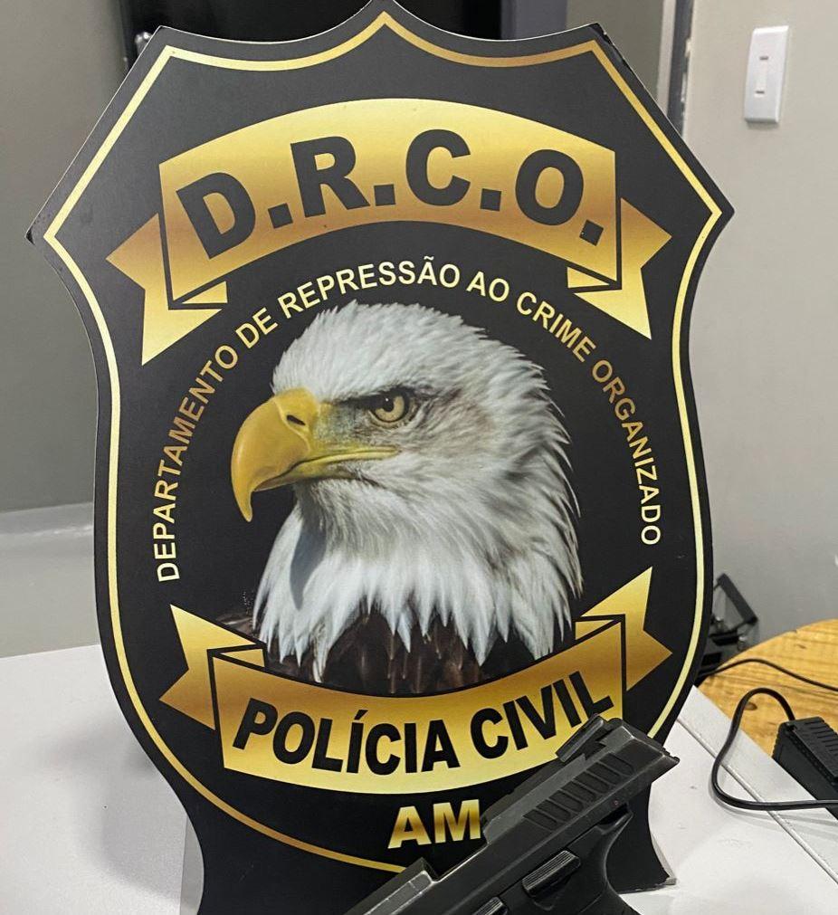 Polícia Civil prende pilotos de aeronave suspeitos de realizarem transporte de drogas por via aérea, no Amazonas