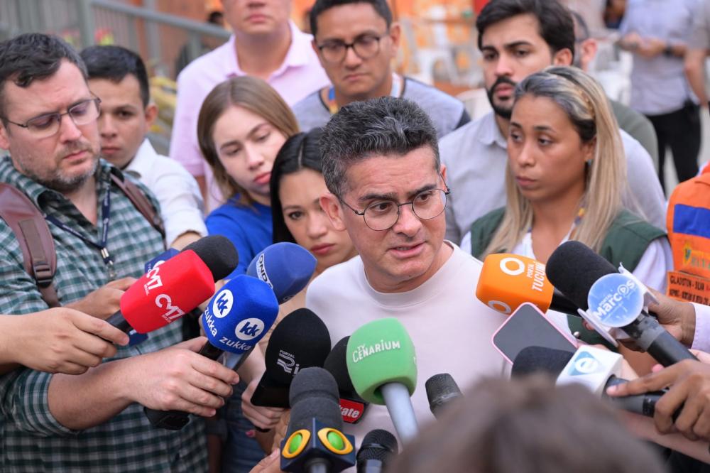 Prefeito David Almeida reforça ações preventivas no combate às queimadas e adia Maratona de Manaus