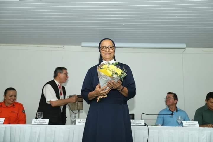 Irmã Iracema recebe Título de Cidadã Parintinense