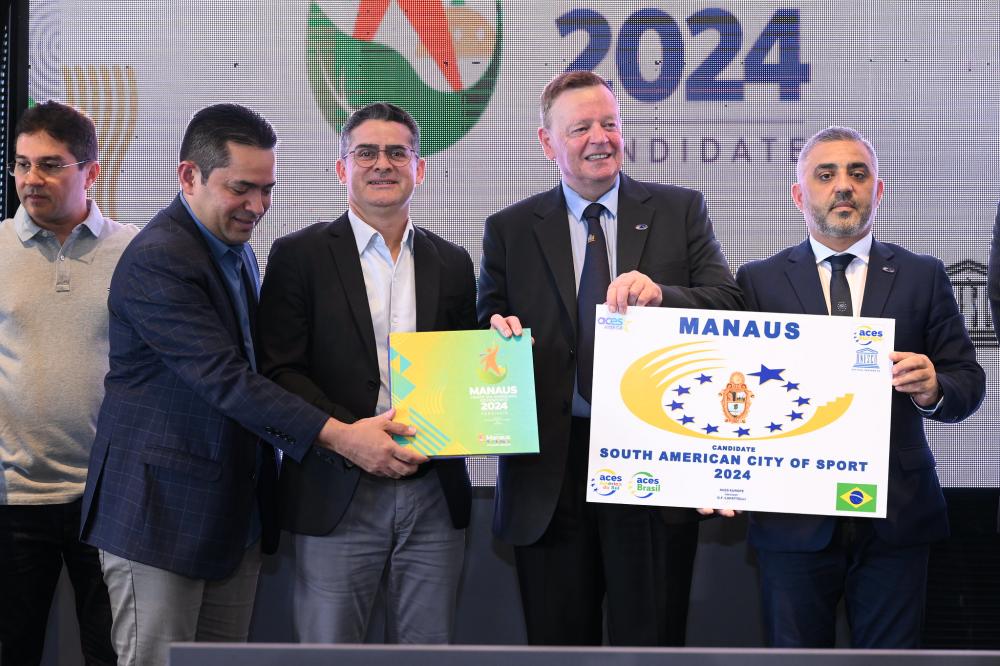 Prefeito recebe Parlamento Europeu e entrega dossiê da candidatura de Manaus à ‘Cidade Sul-Americana do Desporto’