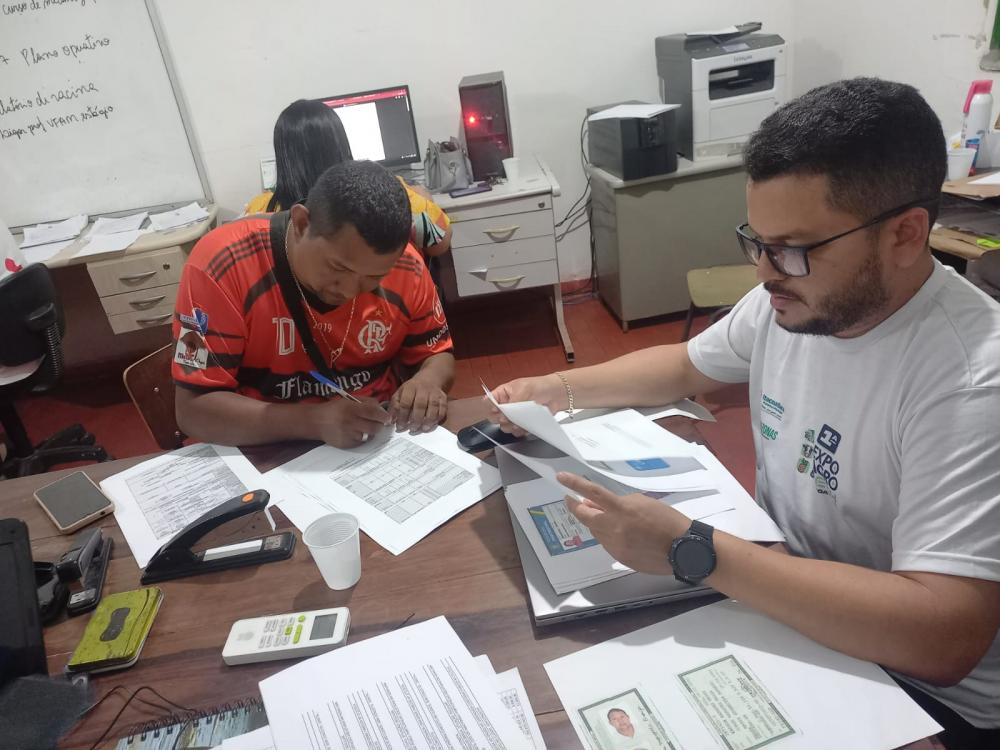 Pescadores artesanais de Urucará garantem R$ 1,3 milhão, em mutirão do Idam