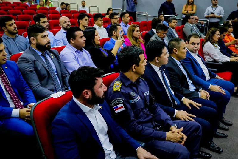 Wilson Lima anuncia chamamento de 1,7 mil aprovados em concursos da área de Segurança Pública