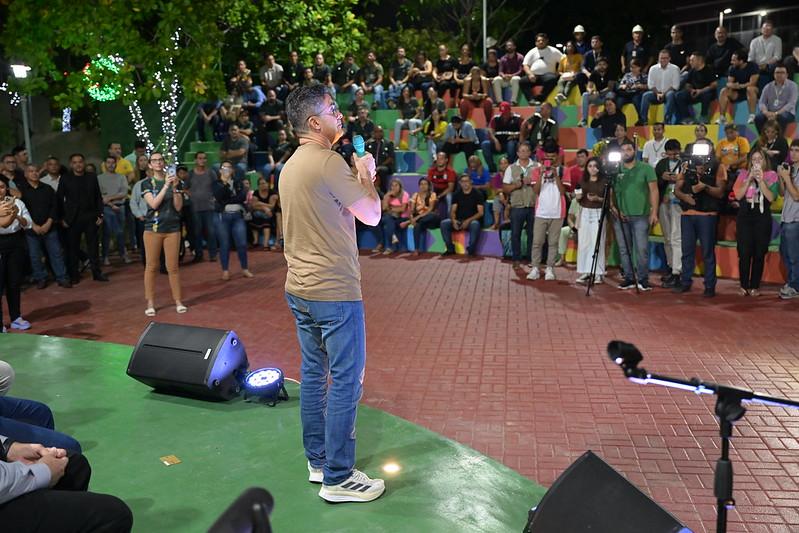 David Almeida entrega etapa do parque dos Bilhares e resgata espaço para população voltar a frequentar com segurança