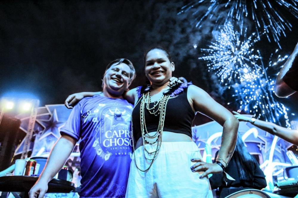 ‘Espero que o Caprichoso seja esplêndido’, revela norueguês que visita Parintins para conhecer o boi