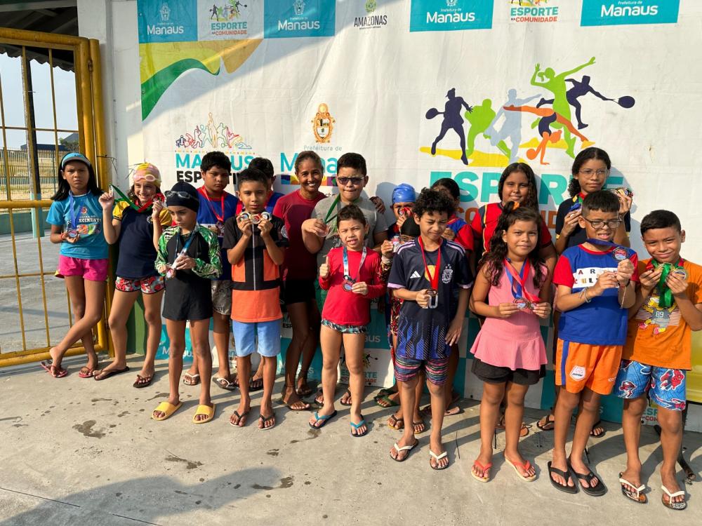 Em Manaus, Projeto ‘Educar pelo Esporte’ proporciona evolução e experiências competitivas a alunos de natação 