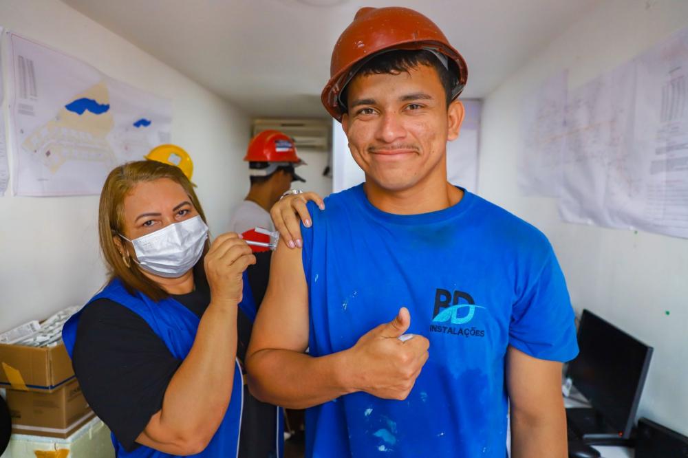 Vacina contra Covid-19 está disponível em 73 unidades da Prefeitura de Manaus nesta semana