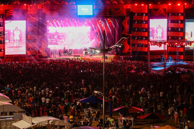 Réveillon Gospel atrai cristãos para grande celebração com shows de Cassiane e Fernanda Brum na Ponta Negra