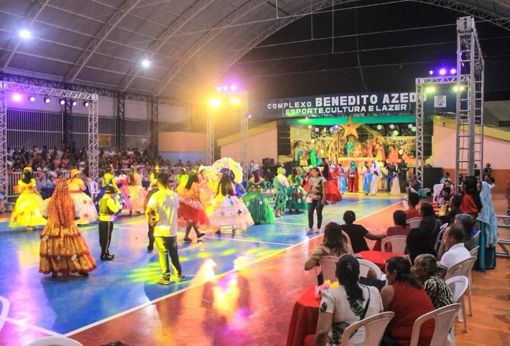 Encontro das Pastorinhas de Parintins reúne seis grupos no ginásio Elias Assayag